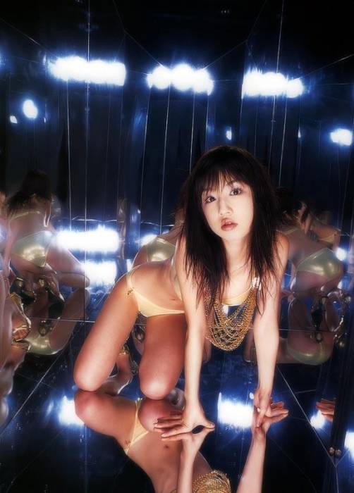 chiboard-b7t22132-20080123_yuko_ogura_82_upby-Selene.jpg