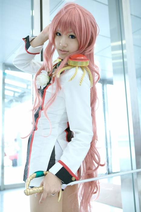 chiboard-b7t22187-20080124_utena_la_fillette_revolutionnaire_1_upby-Selene.jpg