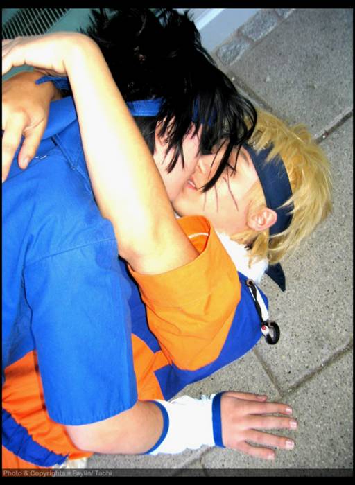 chiboard-b8t29628-20080615_Naruto_Sasuke___Cosplay__III__by_Fay_lin_upby-Azumateratsu.jpg