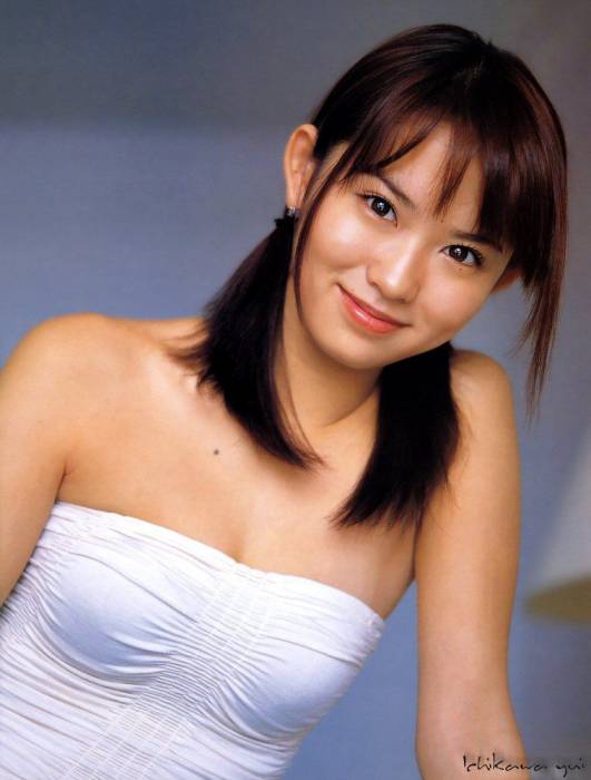 chiboard-b7t36484-20081225_Yui_Ichikawa20_upby-Nyu.jpg