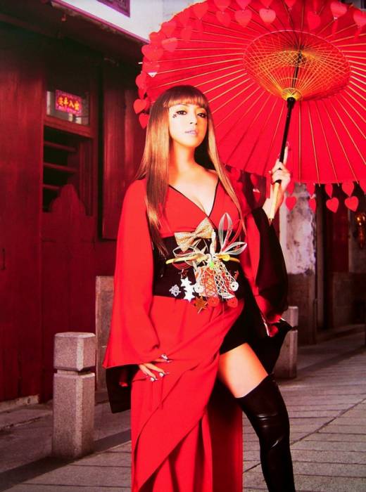 chiboard-b7t47478-20100127_ayumi_hamasaki_kjp_upby-Suki.jpg