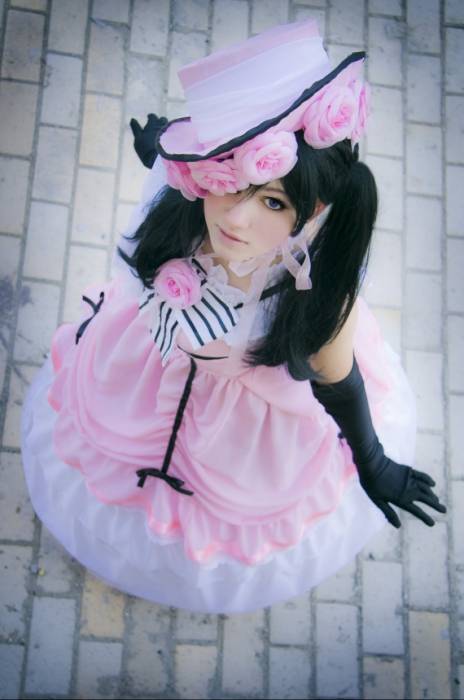 chiboard-b8t49092-20100406_ciel_phantomhive_cosplay_2_by_fluorescence911-17723960db_upby-squallcloud66.jpg