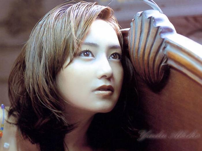 chiboard-b7t49217-20100414_Akiko_Yada_4_upby-Toboe.jpg