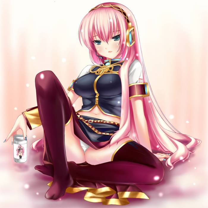 chiboard-b1t56657-20120413_Luka_Megurine_11_upby-crazyrokeur.jpg